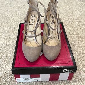 Circus Sam Edelman Chrissy strappy pumps in putty